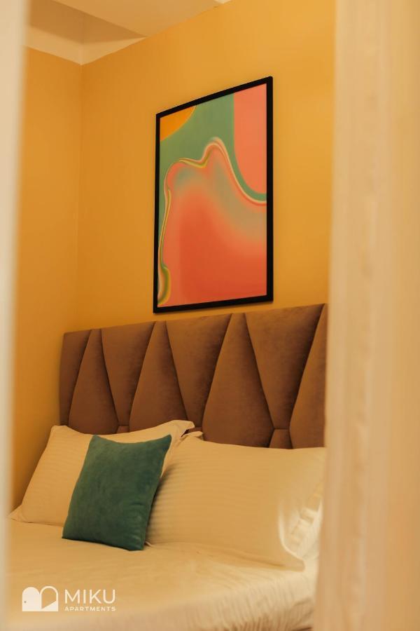 Miku Apartment - Perfect 1Bedroom At Komuna E Parisit Tirana Exterior foto
