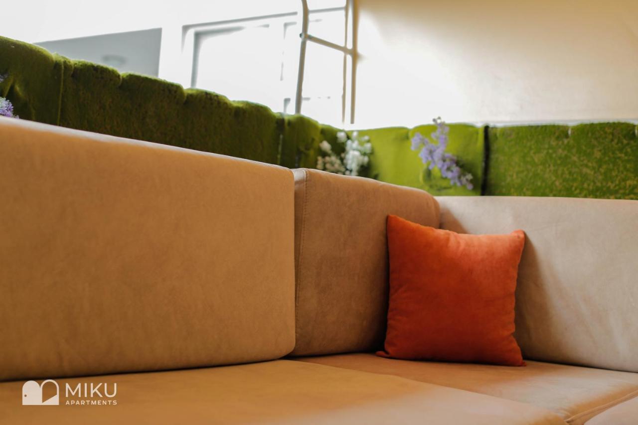 Miku Apartment - Perfect 1Bedroom At Komuna E Parisit Tirana Exterior foto